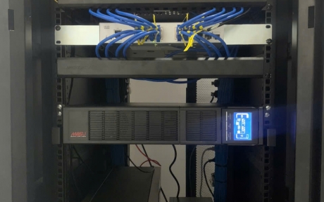 Bộ lưu điện 1kVA, ắc quy 55Ah cho hệ thống LAN router, switch tại TpHCM