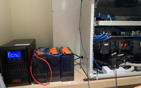 Lắp đặt bộ lưu điện 3kVA, ắc quy 30Ah cho trung tâm Xét nghiệm tại TpHCM