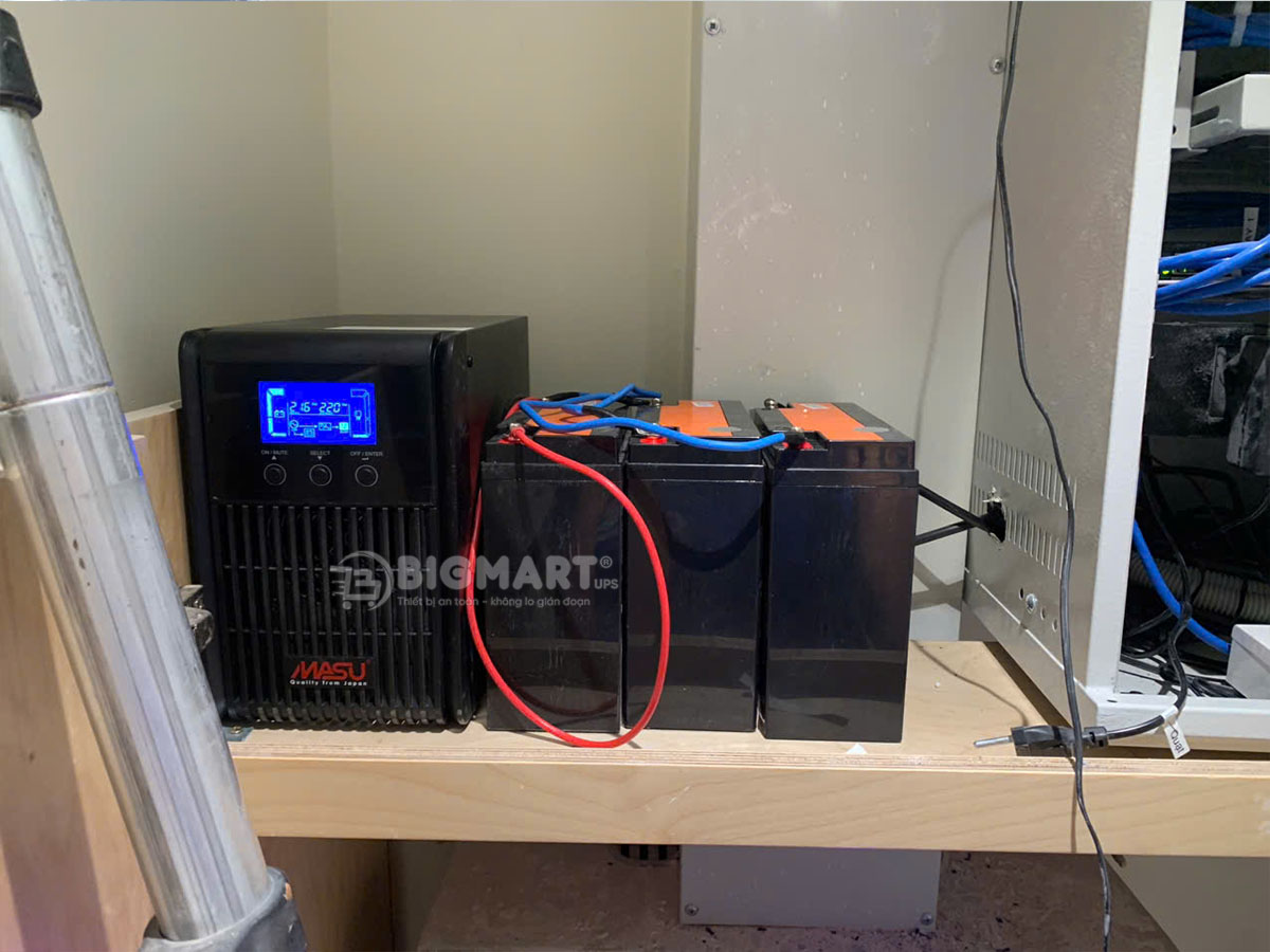 Lắp đặt bộ lưu điện 3kVA, ắc quy 30Ah cho trung tâm Xét nghiệm tại TpHCM