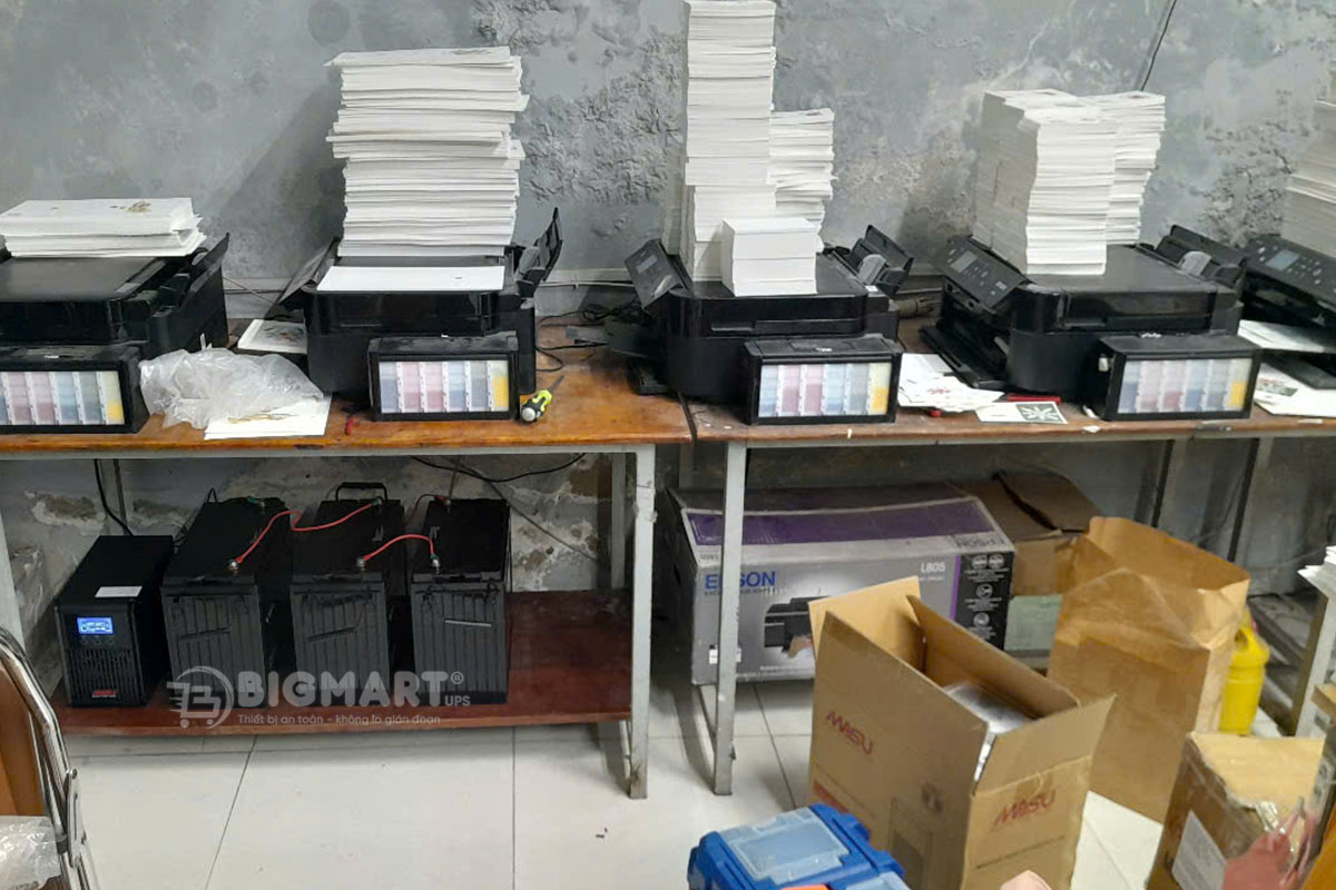 Lắp đặt bộ lưu điện 1000VA, ắc quy 134Ah cho hệ thống máy in màu laser